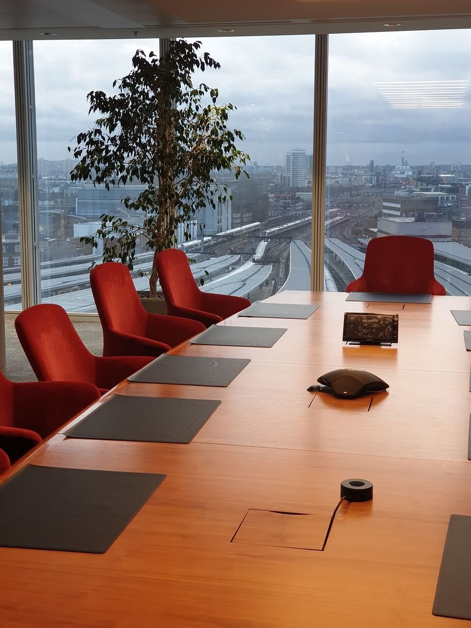 boardroom-5453288_1280 (1)